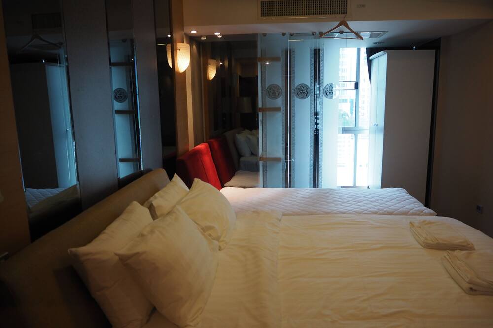 Photo of Bedroom in Khlong Toei Nuea