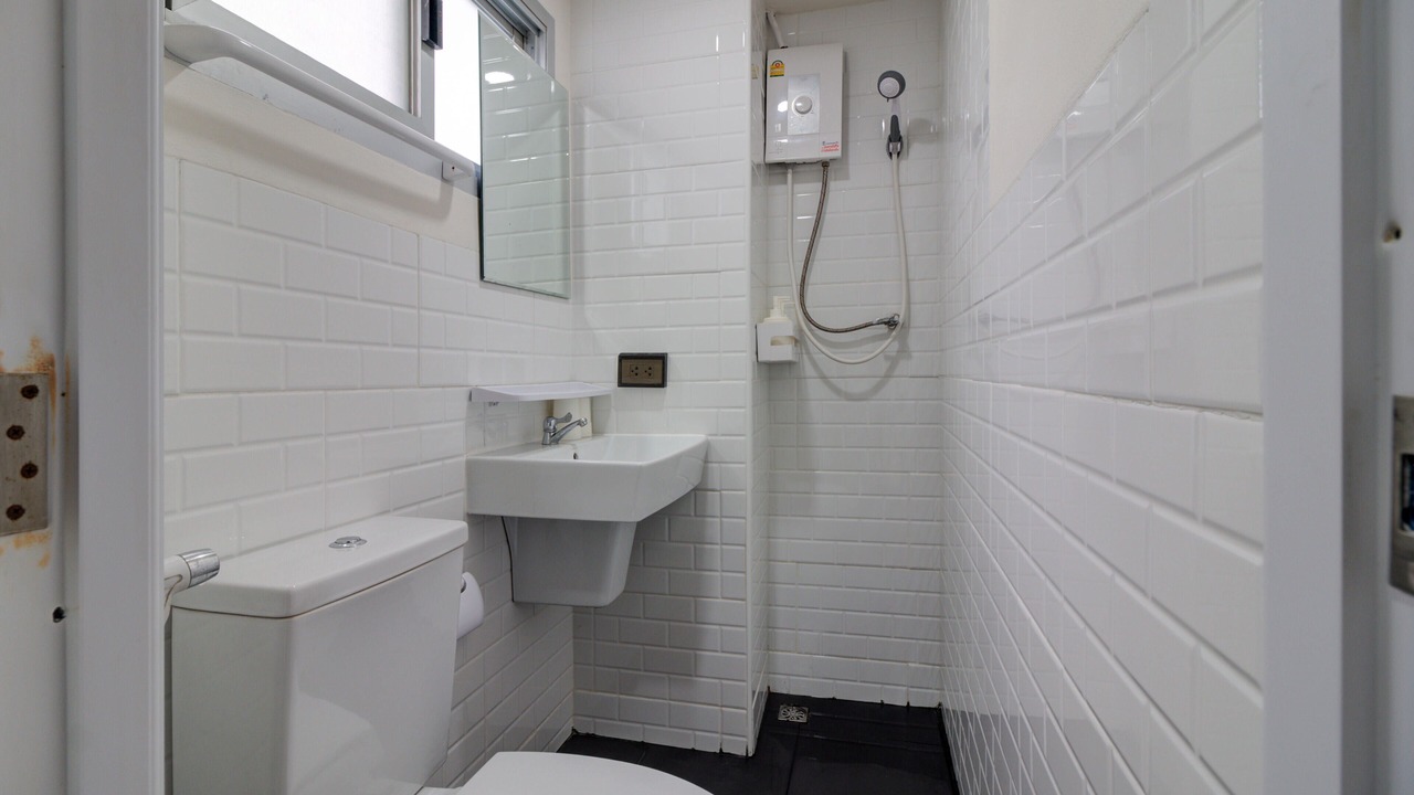 Photo of Bathroom in Makkasan