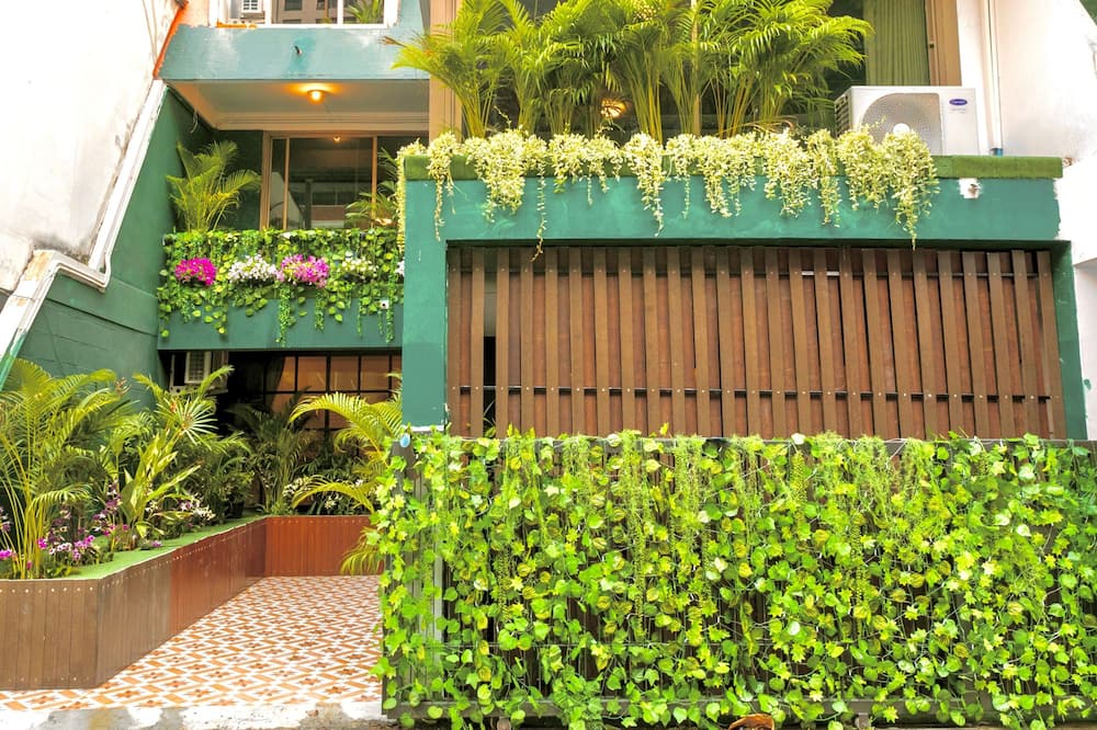 Photo of Outdoor in Khlong Toei Nuea
