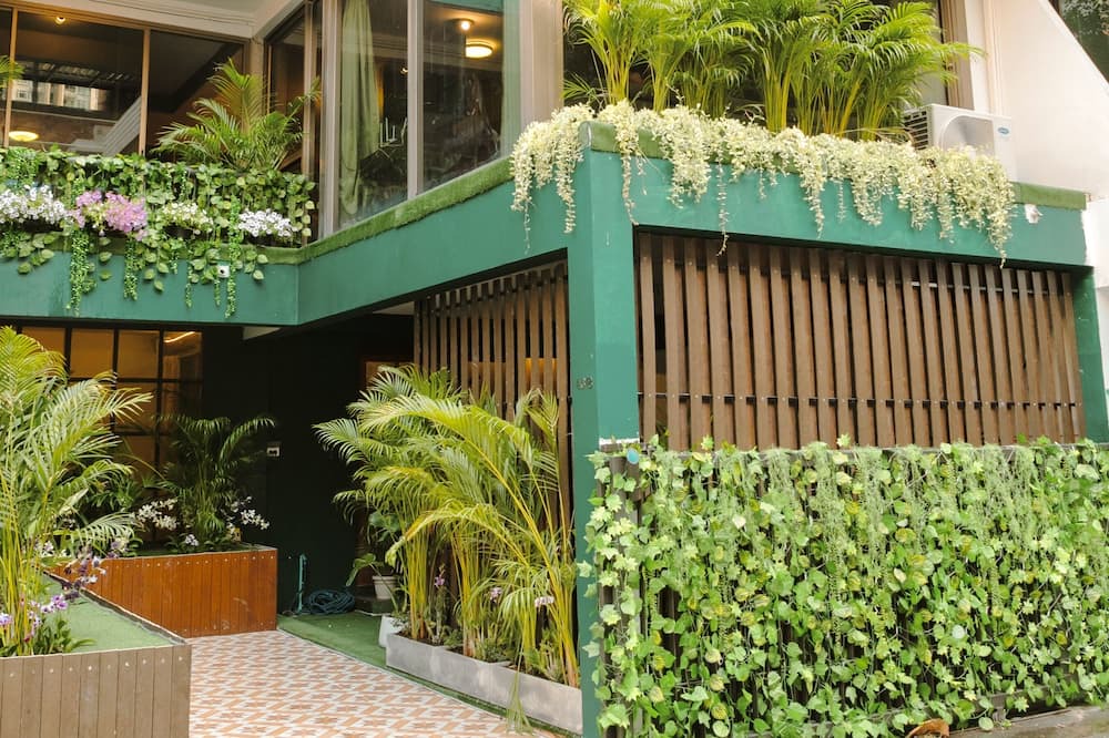Photo of Outdoor in Khlong Toei Nuea