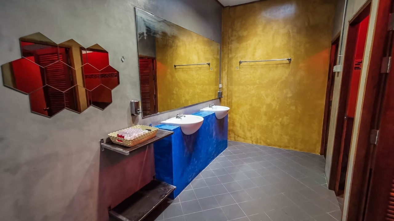 Photo of Bathroom in Ko Samrong