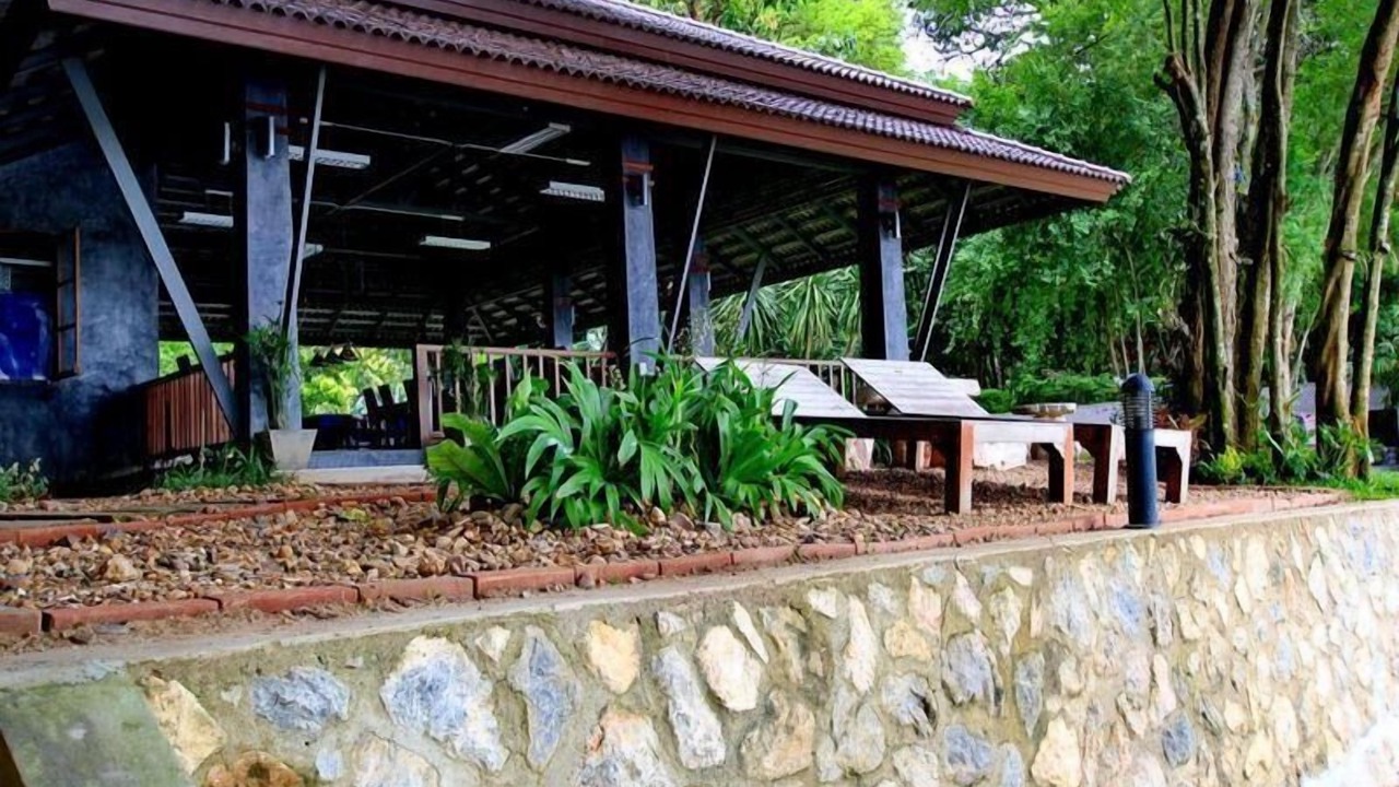 Photo of Others in Ko Samrong