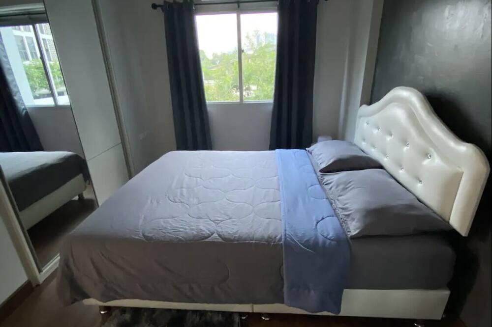 Photo of Bedroom in Phra Khanong