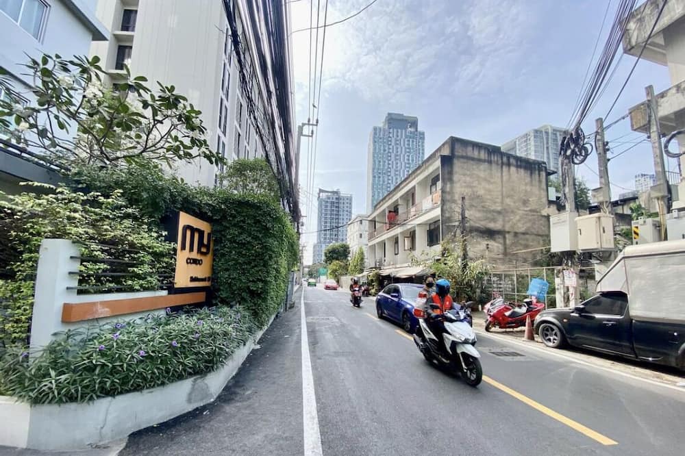 Photo of Outdoor in Phra Khanong