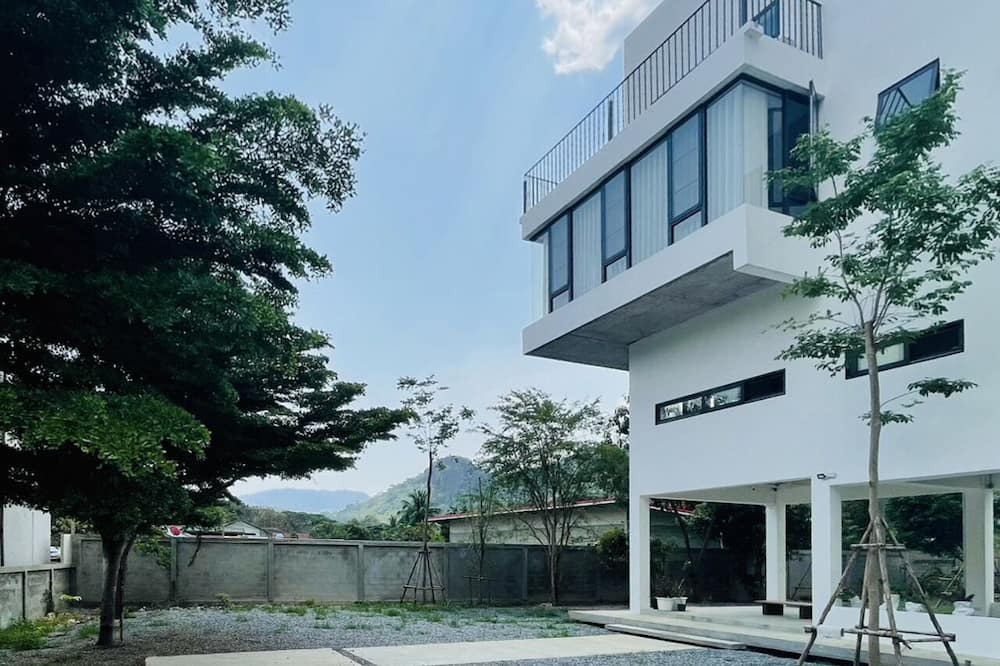 Photo of Outdoor in Mu Si