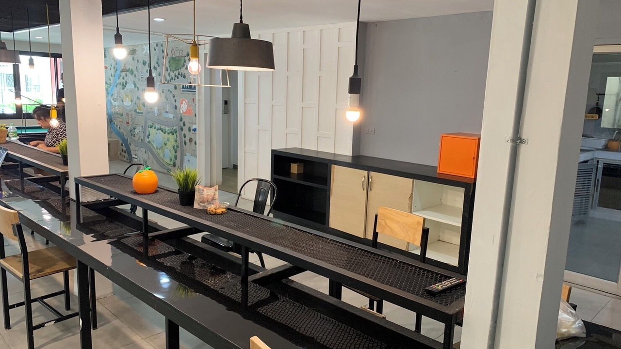 Photo of Livingroom in Khlong Tan
