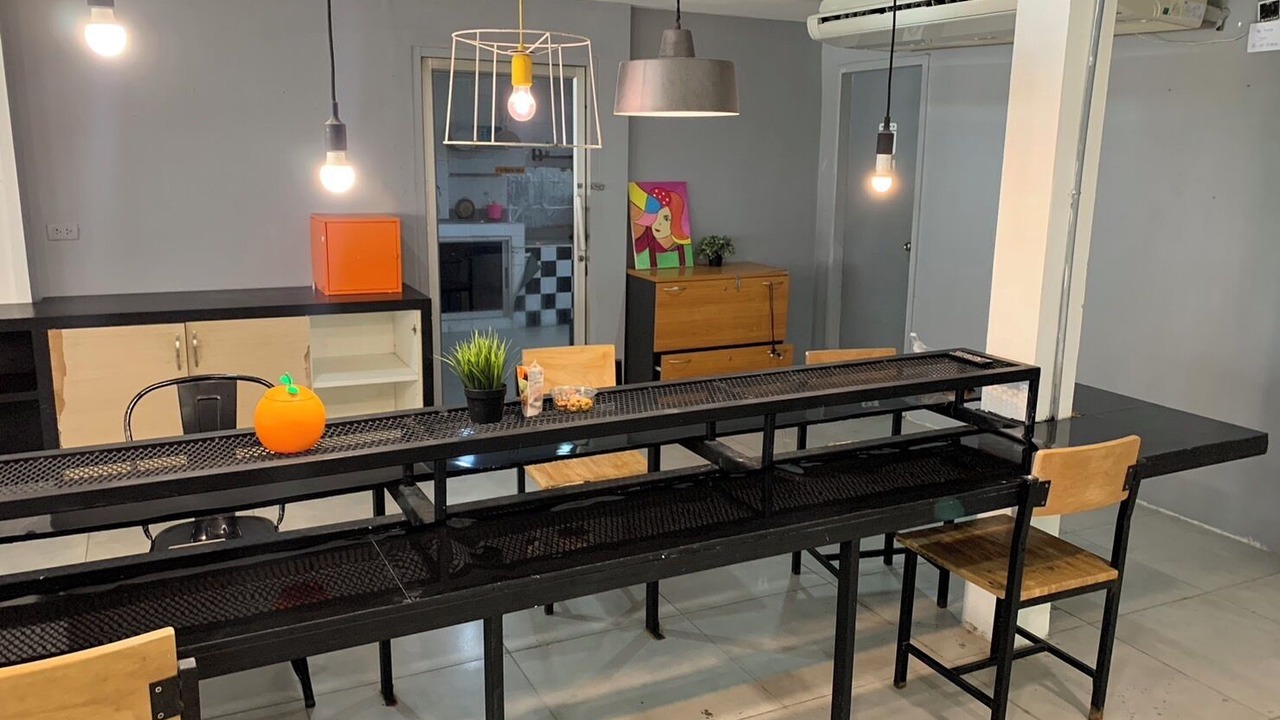 Photo of Livingroom in Khlong Tan