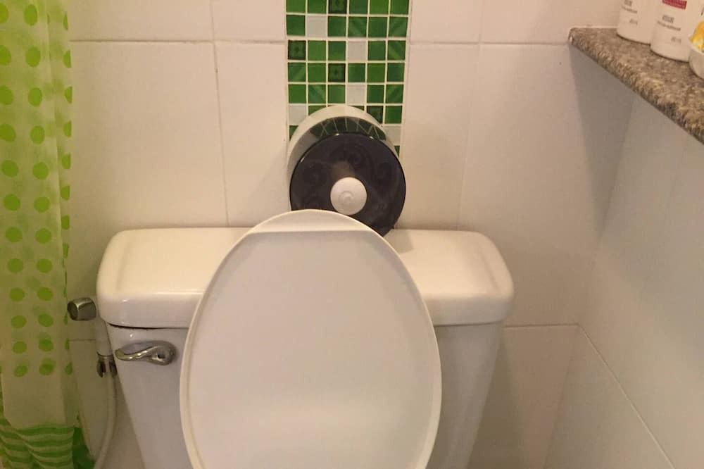 Photo of Bathroom in Huai Khwang