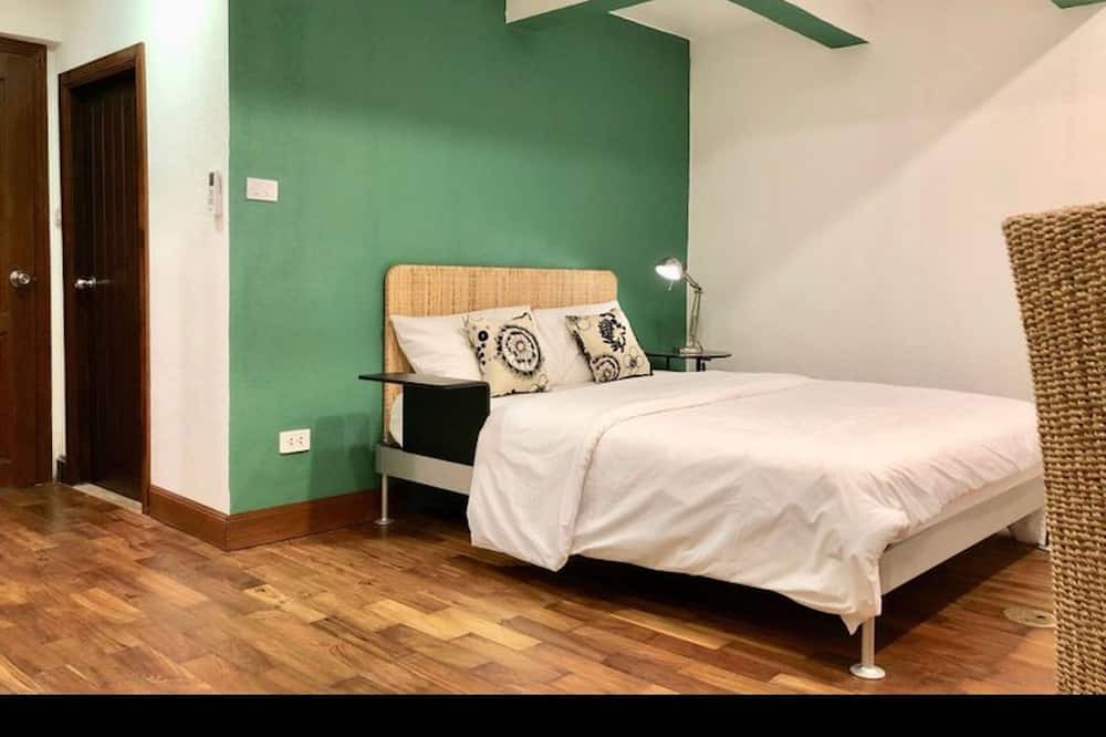 Photo of Bedroom in Khlong Toei Nuea