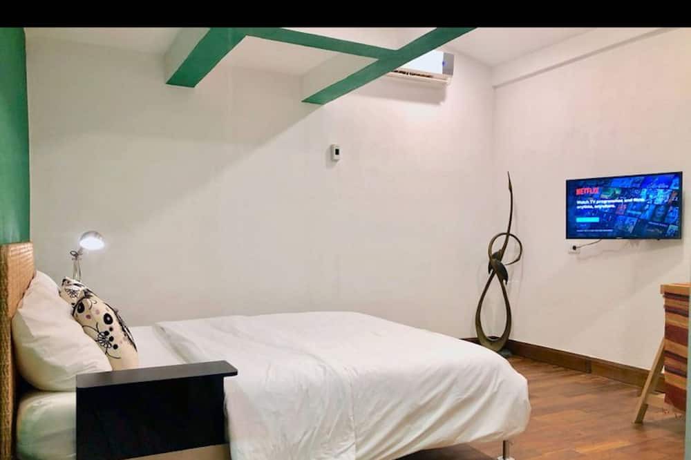 Photo of Bedroom in Khlong Toei Nuea