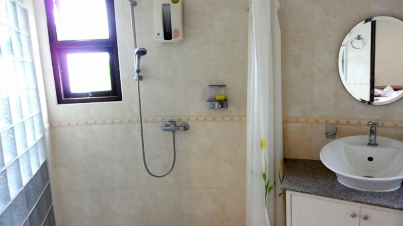 Photo of Bathroom in Hin Lek Fai