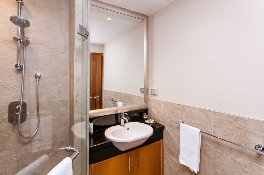 Photo of Bathroom in Yan Nawa