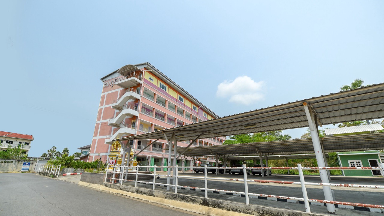 Photo of Outdoor in Nakhon Chai Si