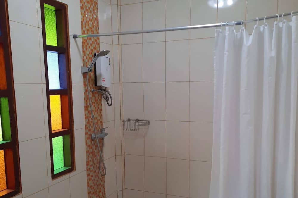 Photo of Bathroom in Tha Li