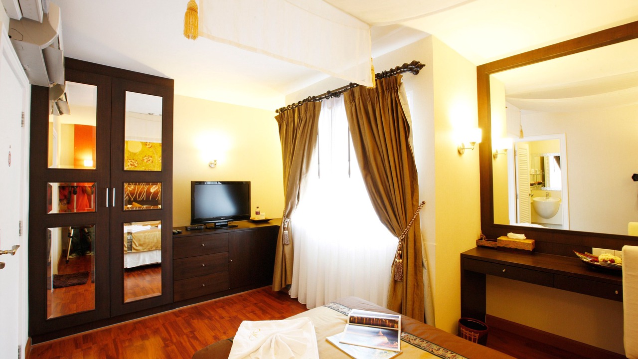 Photo of Bedroom in Embassy District