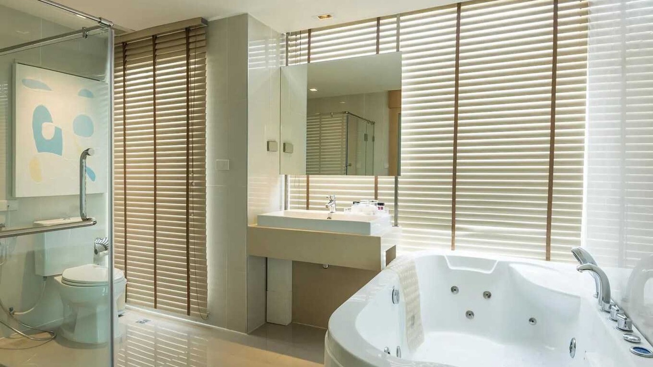 Photo of Bathroom in Rama 9