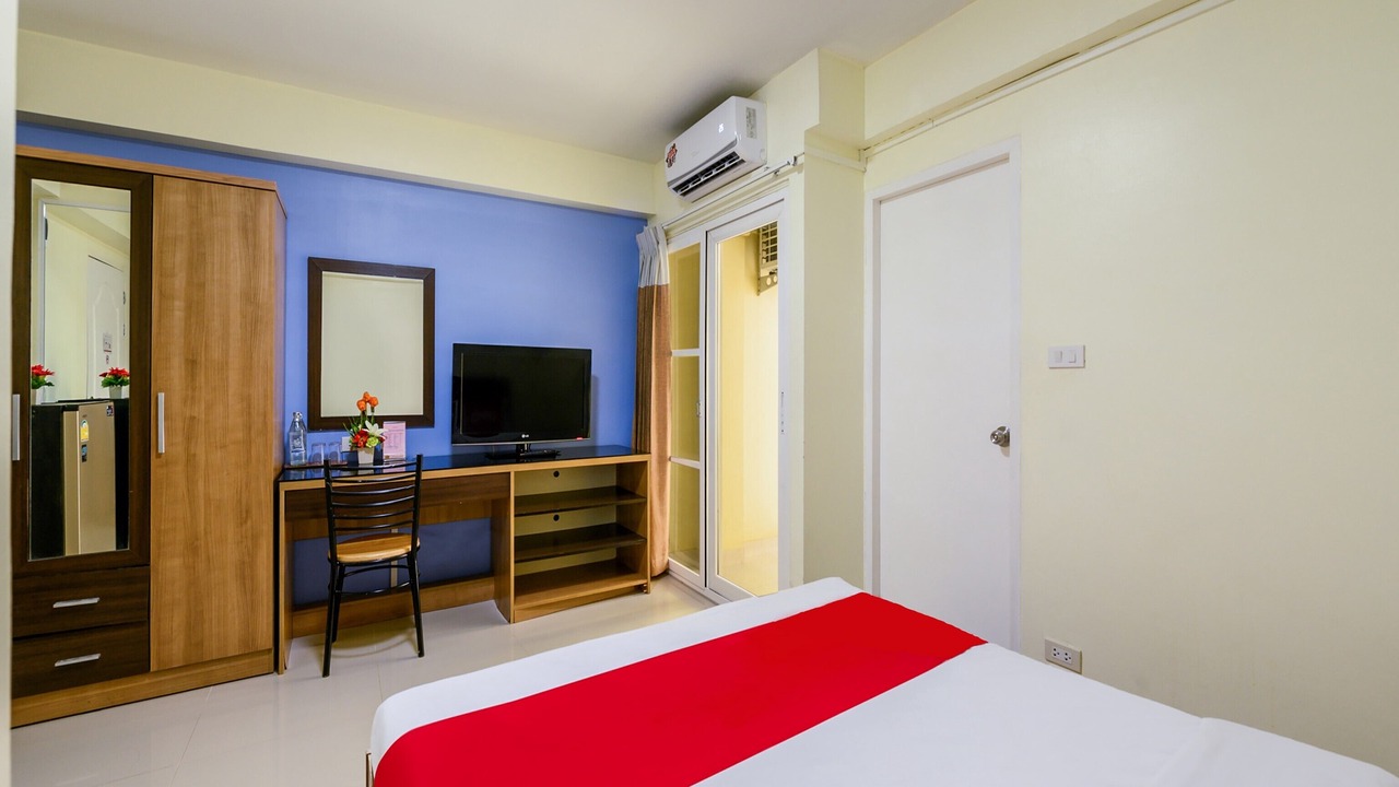Photo of Bedroom in Hua Mak