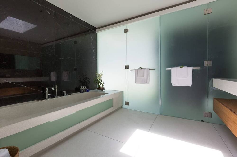 Photo of Bathroom in Thong Krut