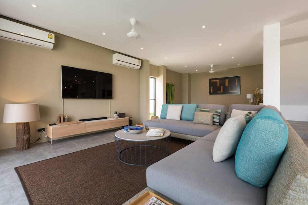 Photo of Livingroom in Thong Krut