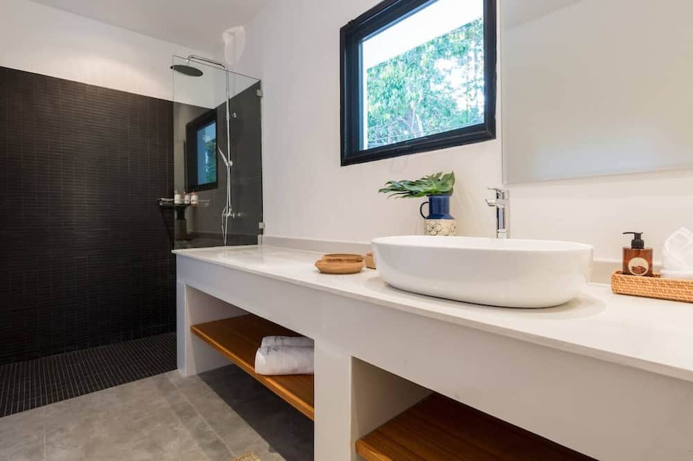 Photo of Bathroom in Thong Krut