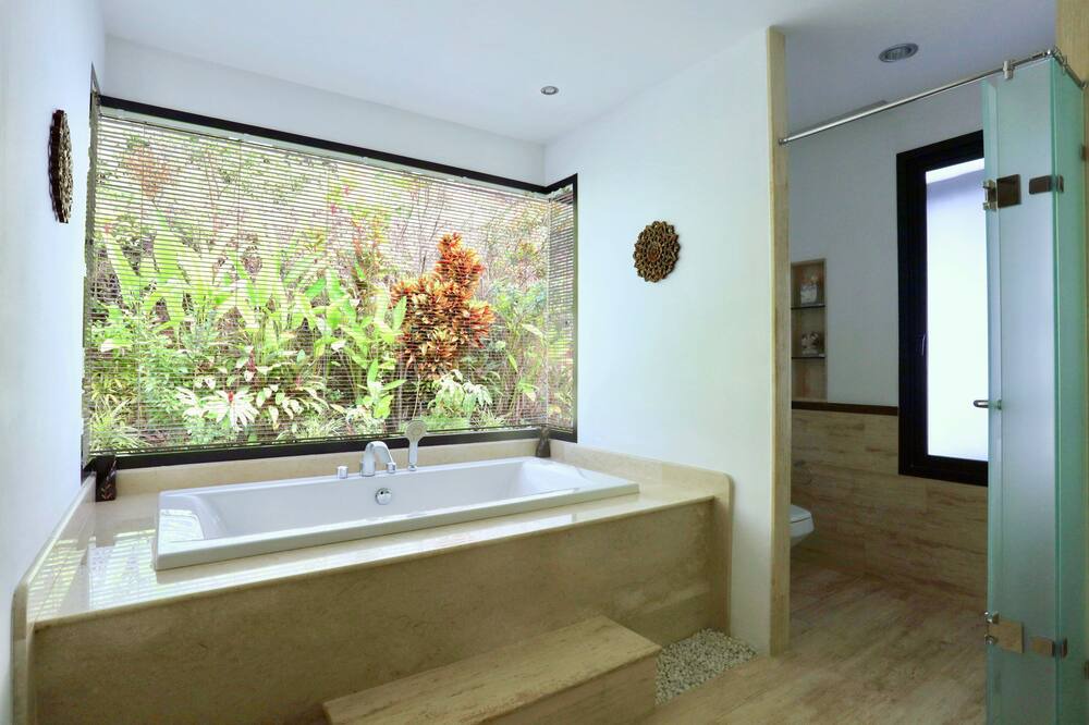 Photo of Bathroom in Ko Lanta