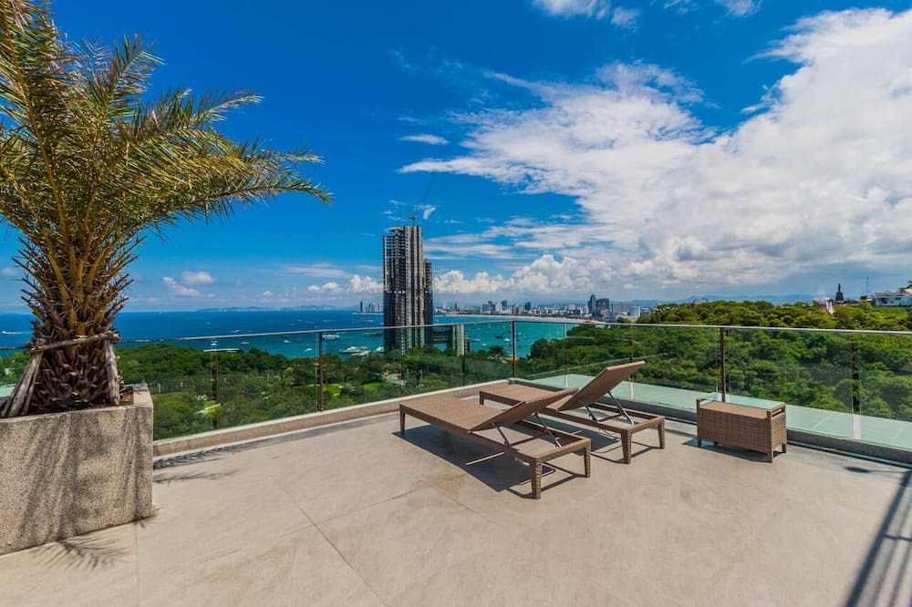 Photo of Patio Balcony in Pratumnak Hill