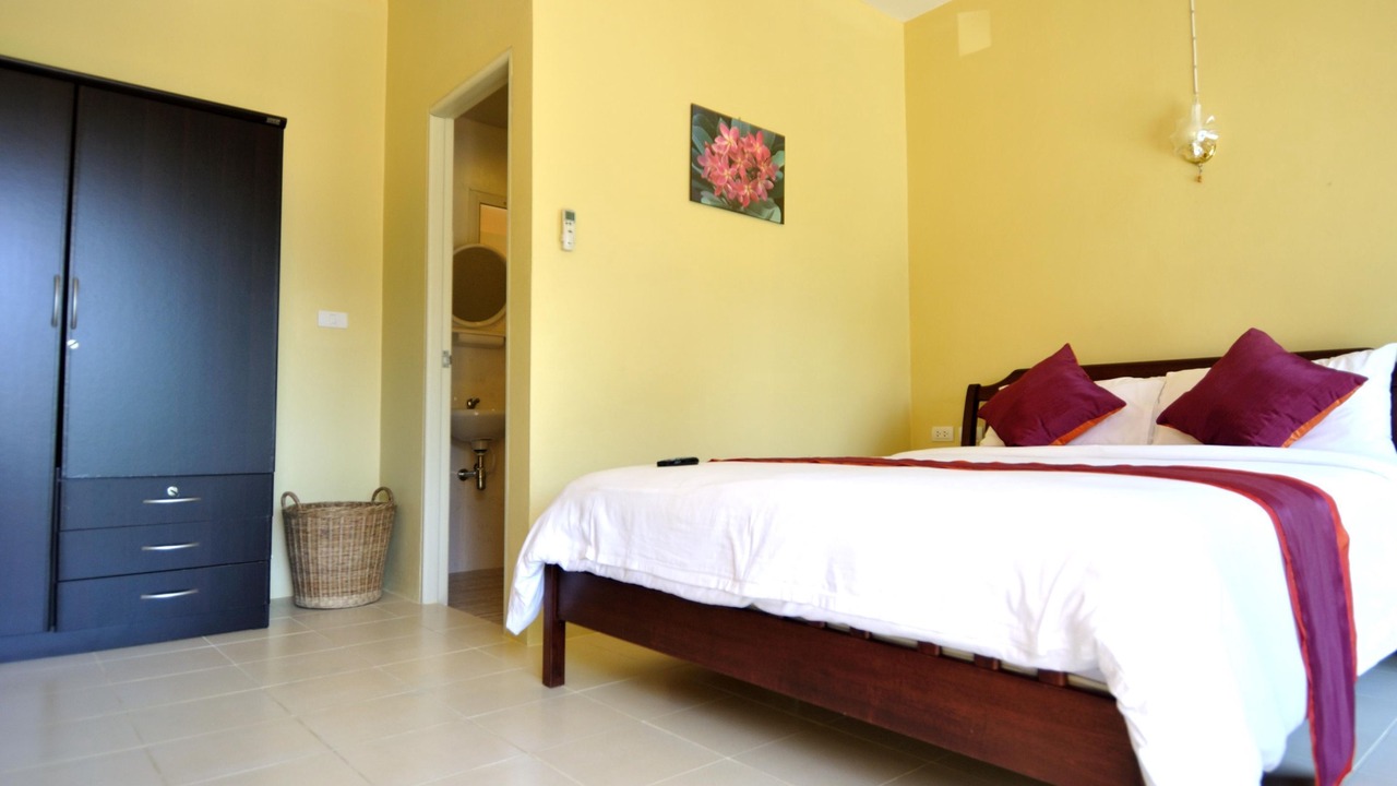 Photo of Bedroom in Chalong