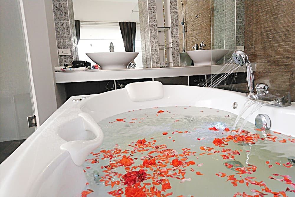 Photo of Bathroom in Nong Kae