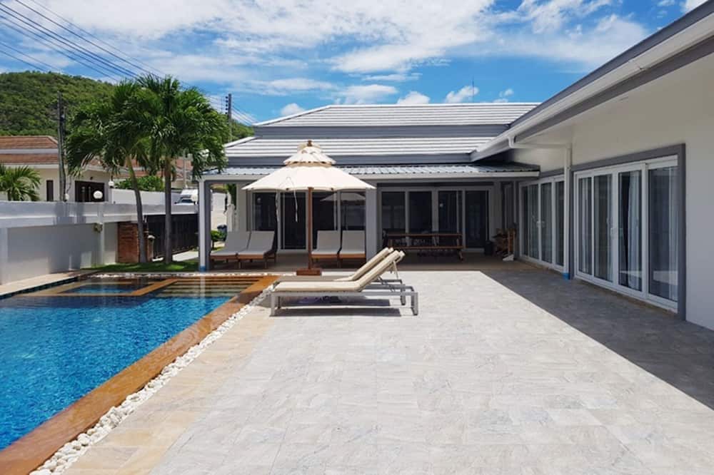 Photo of Outdoor in Nong Kae