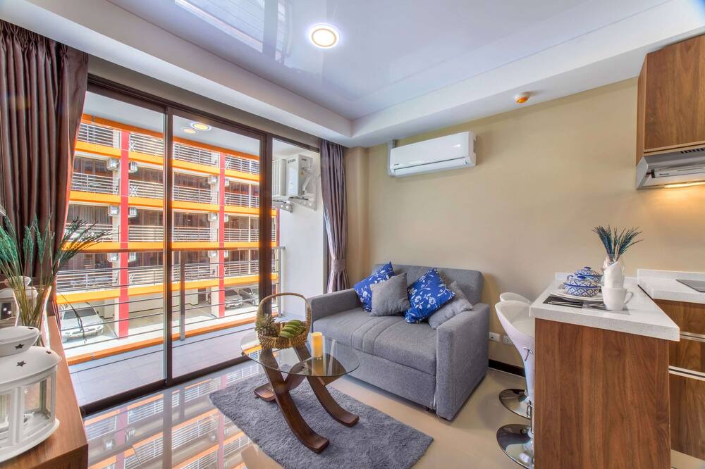 Photo of Livingroom in Nai Harn