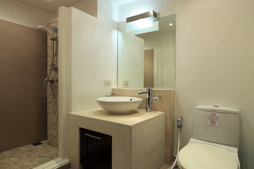 Photo of Bathroom in Klong Son