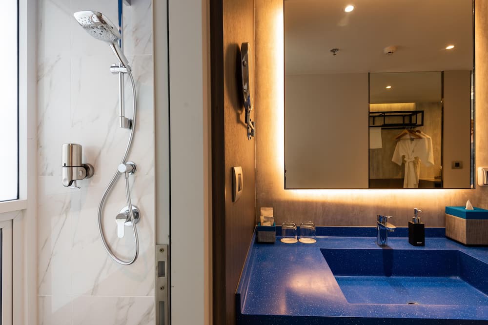 Photo of Bathroom in Wat Sam Phraya