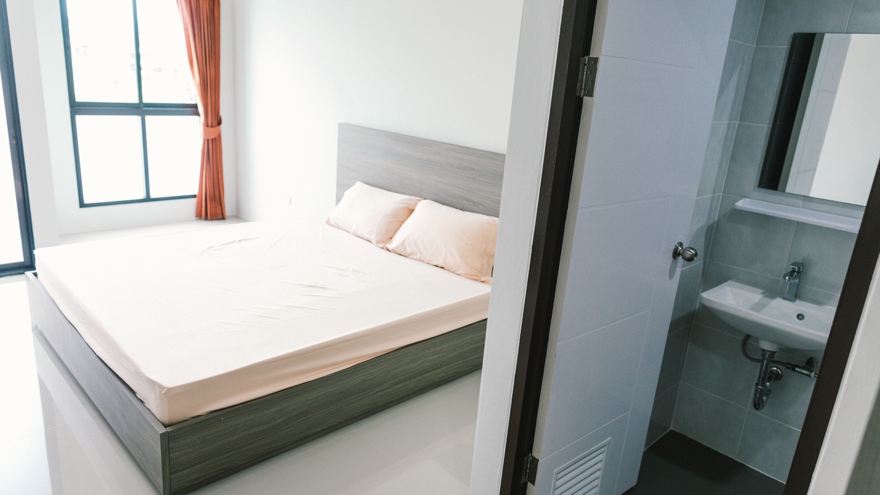 Photo of Bedroom in Khanna Yao