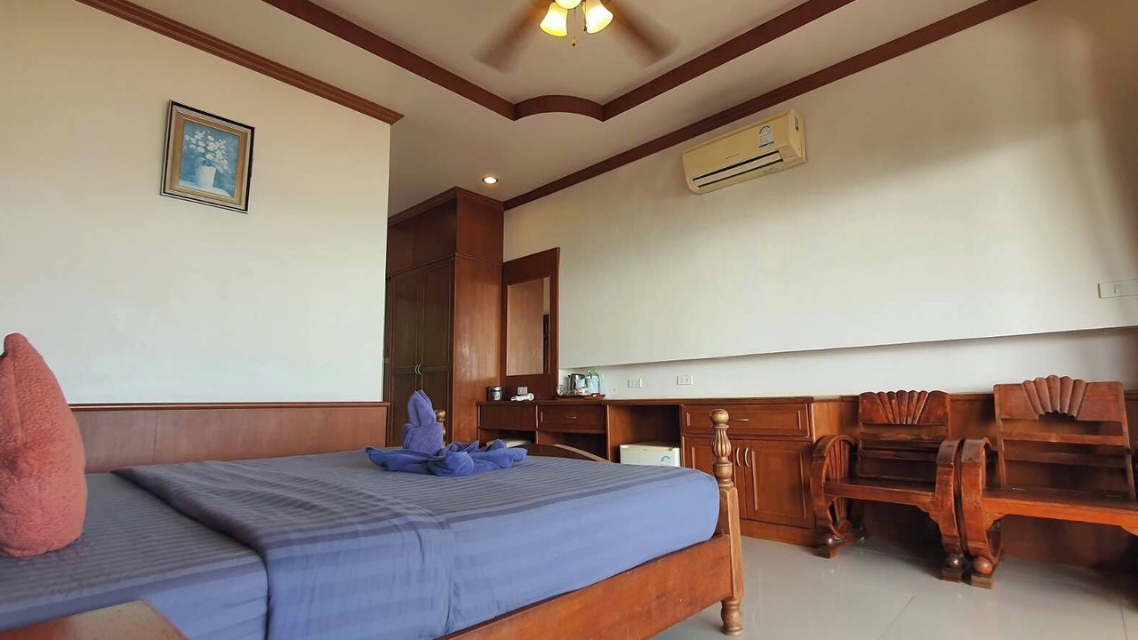 Photo of Bedroom in Haad Yao