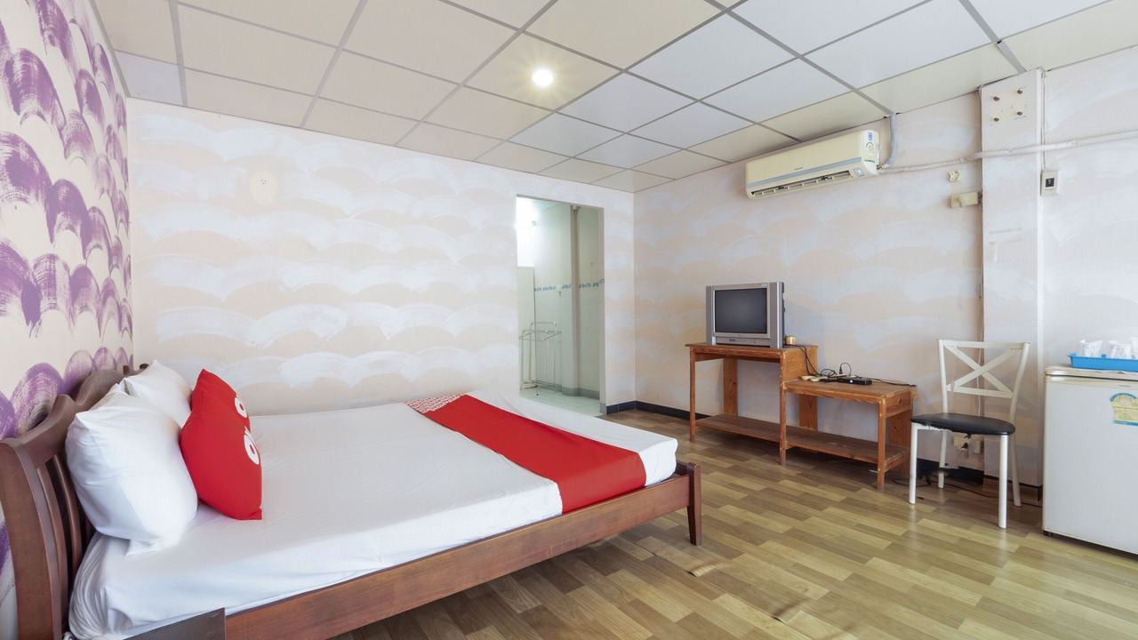 Photo of Bedroom in Ban Bang Saen