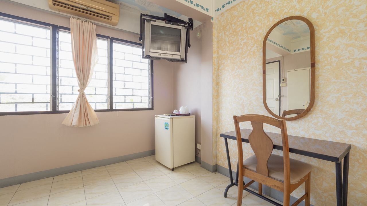 Photo of Bedroom in Ban Bang Saen