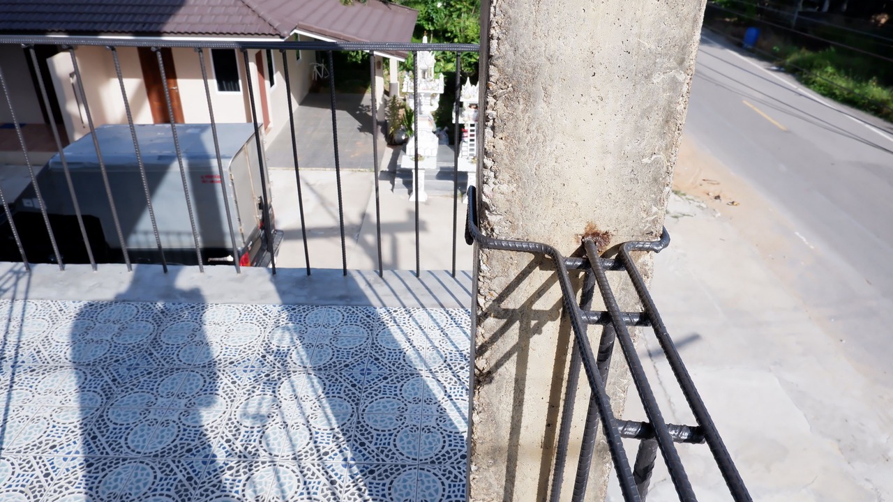 Photo of Patio Balcony in Phunphin