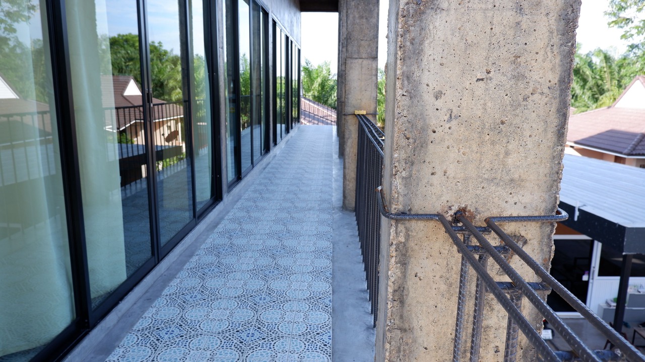 Photo of Patio Balcony in Phunphin