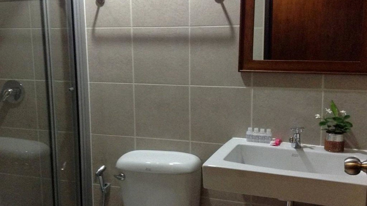 Photo of Bathroom in Makkasan
