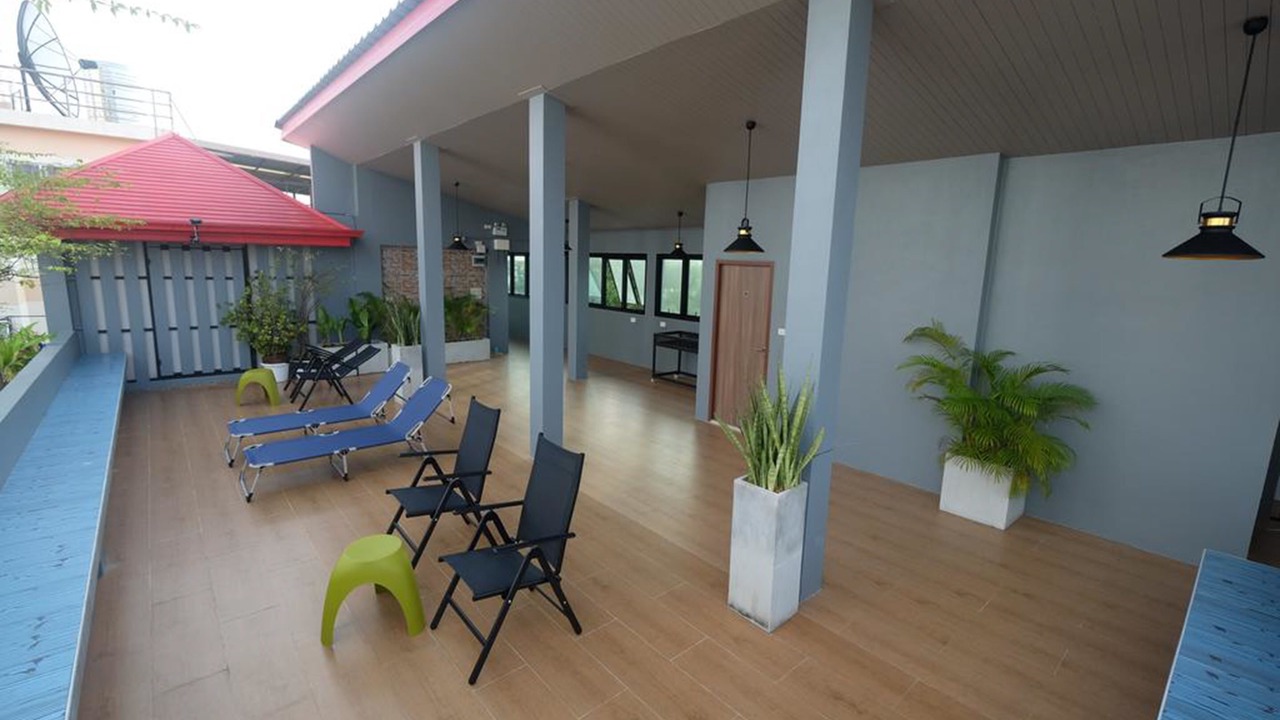 Photo of Patio Balcony in Wat Sam Phraya