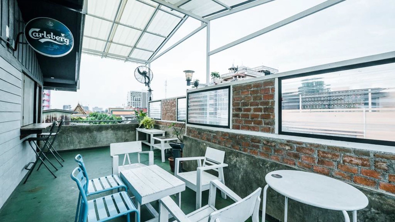Photo of Patio Balcony in Wat Sam Phraya