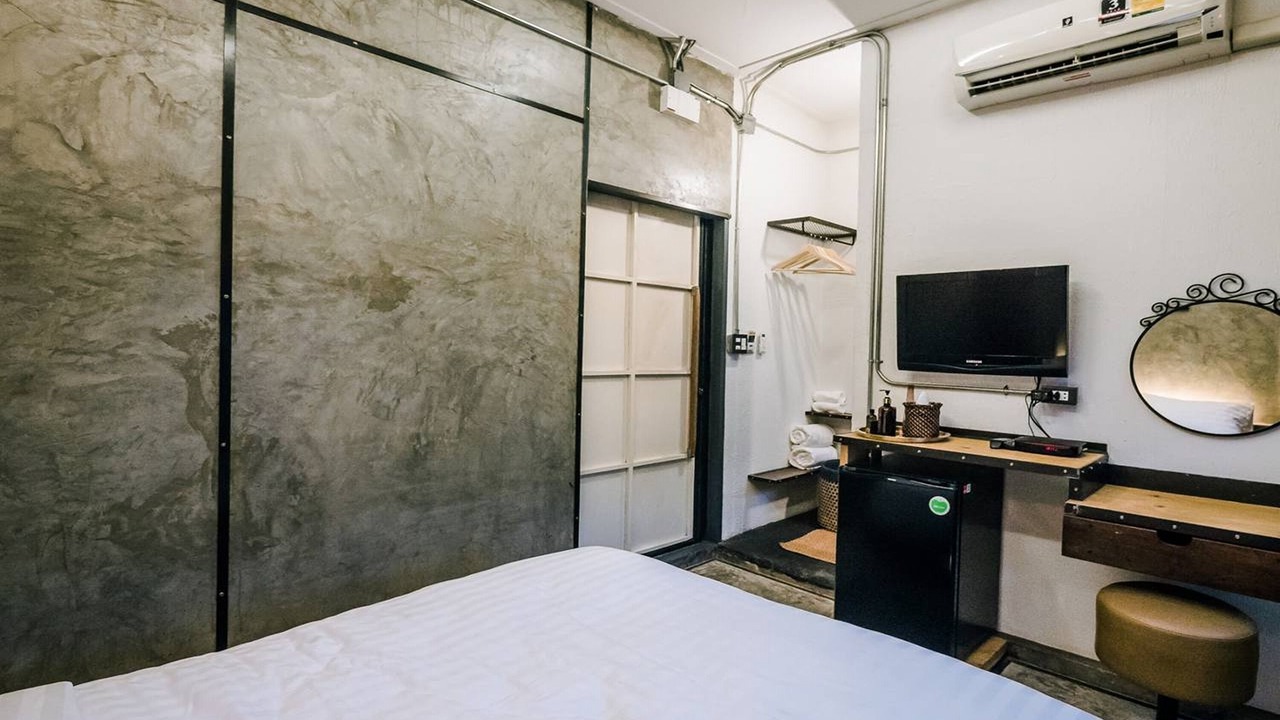 Photo of Bathroom in Wat Sam Phraya