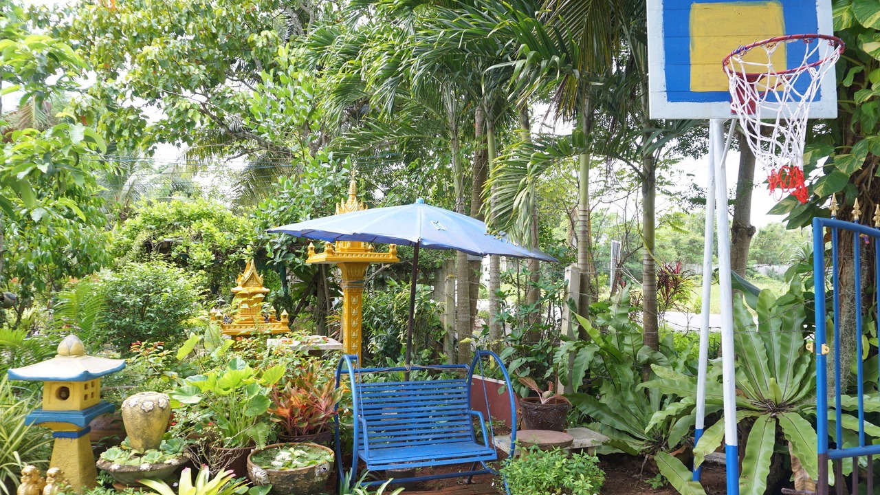 Photo of Outdoor in Makham Tia