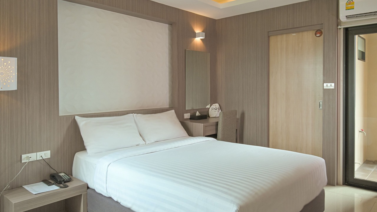 Photo of Bedroom in Samsen Nok