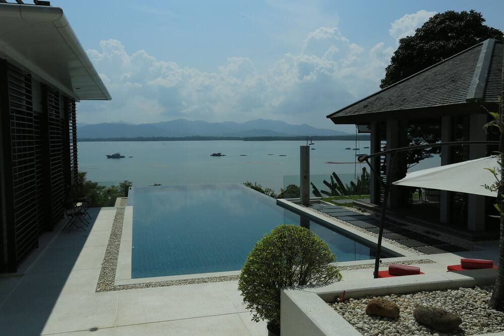 Photo of Outdoor in Koh Kaew
