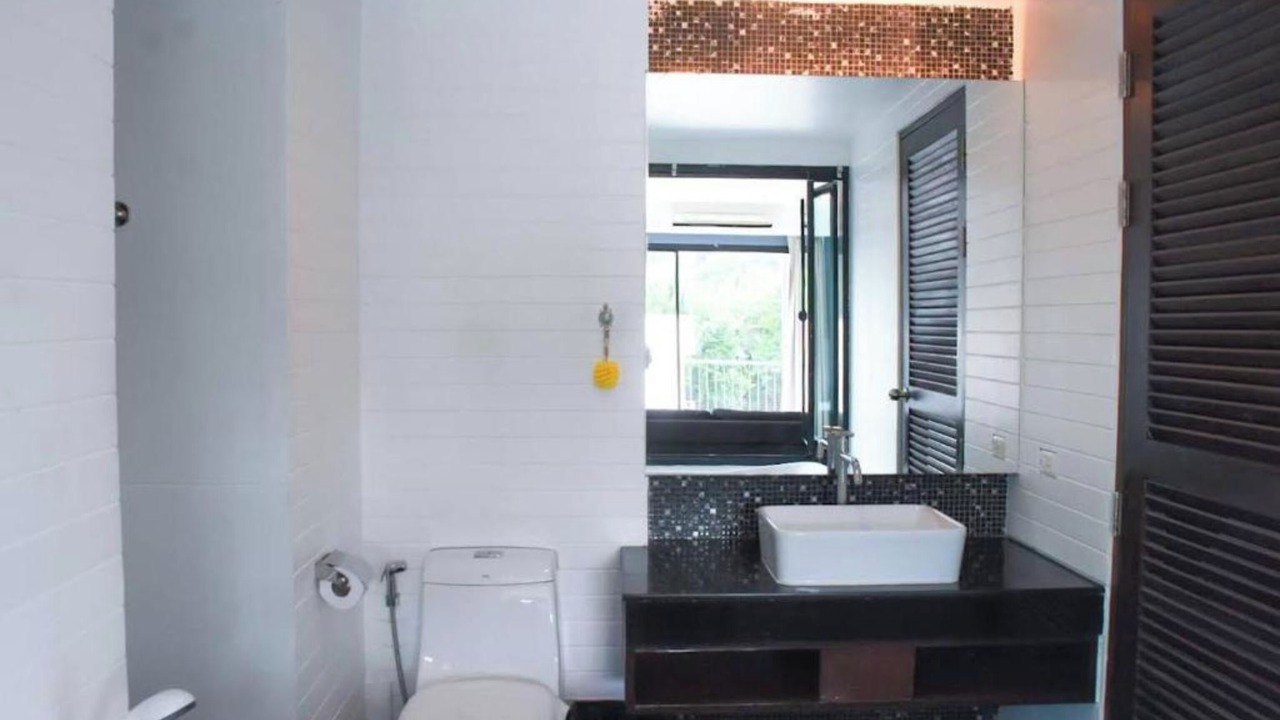 Photo of Bathroom in Nanai Road