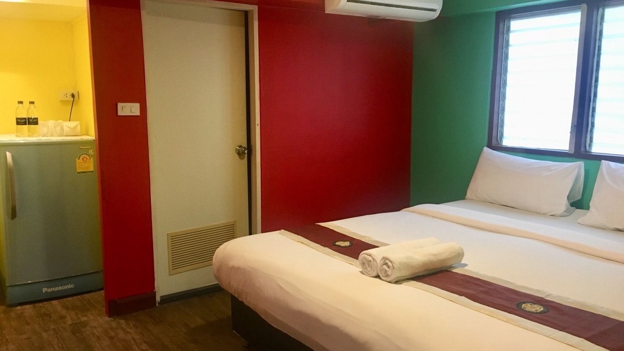 Photo of Bedroom in Samsen Nok