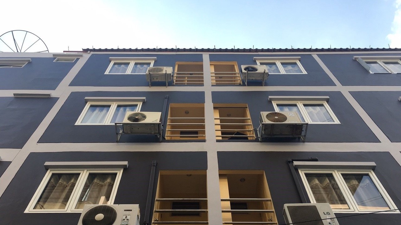 Photo of Outdoor in Samsen Nok