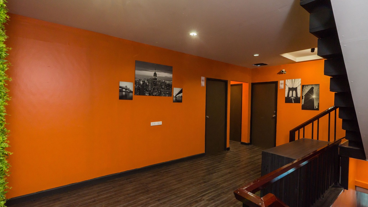 Photo of Others in Samsen Nok