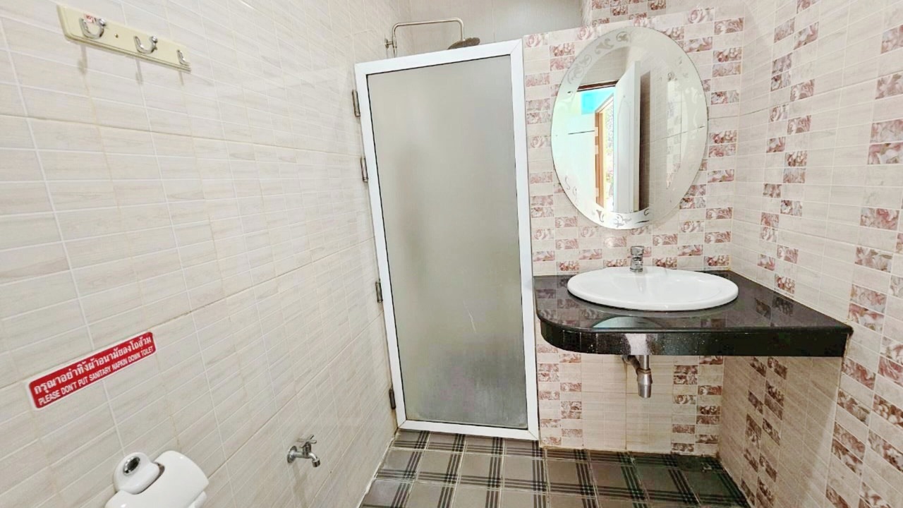 Photo of Bathroom in Pak Nam